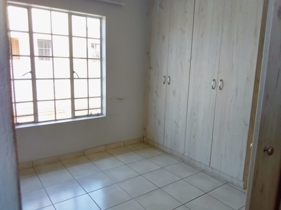 To Let 3 Bedroom Property for Rent in Waterkloof East North West